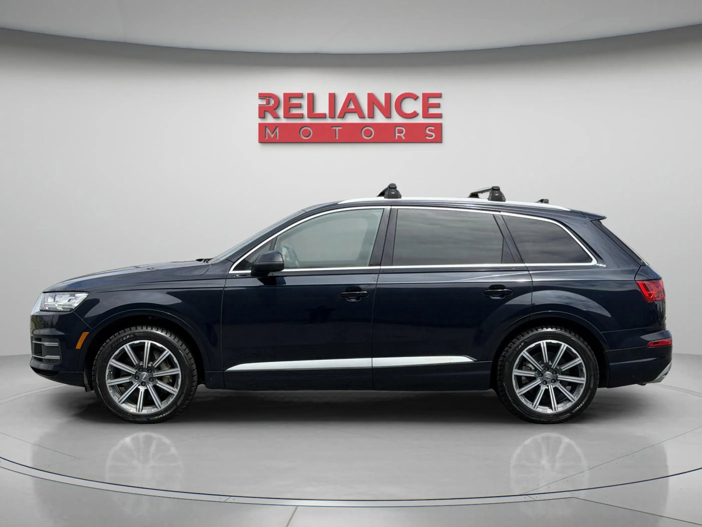 Used 2017 Audi Q7 3.0T Premium Plus w/ Premium Plus Package AWD/4WD image 3