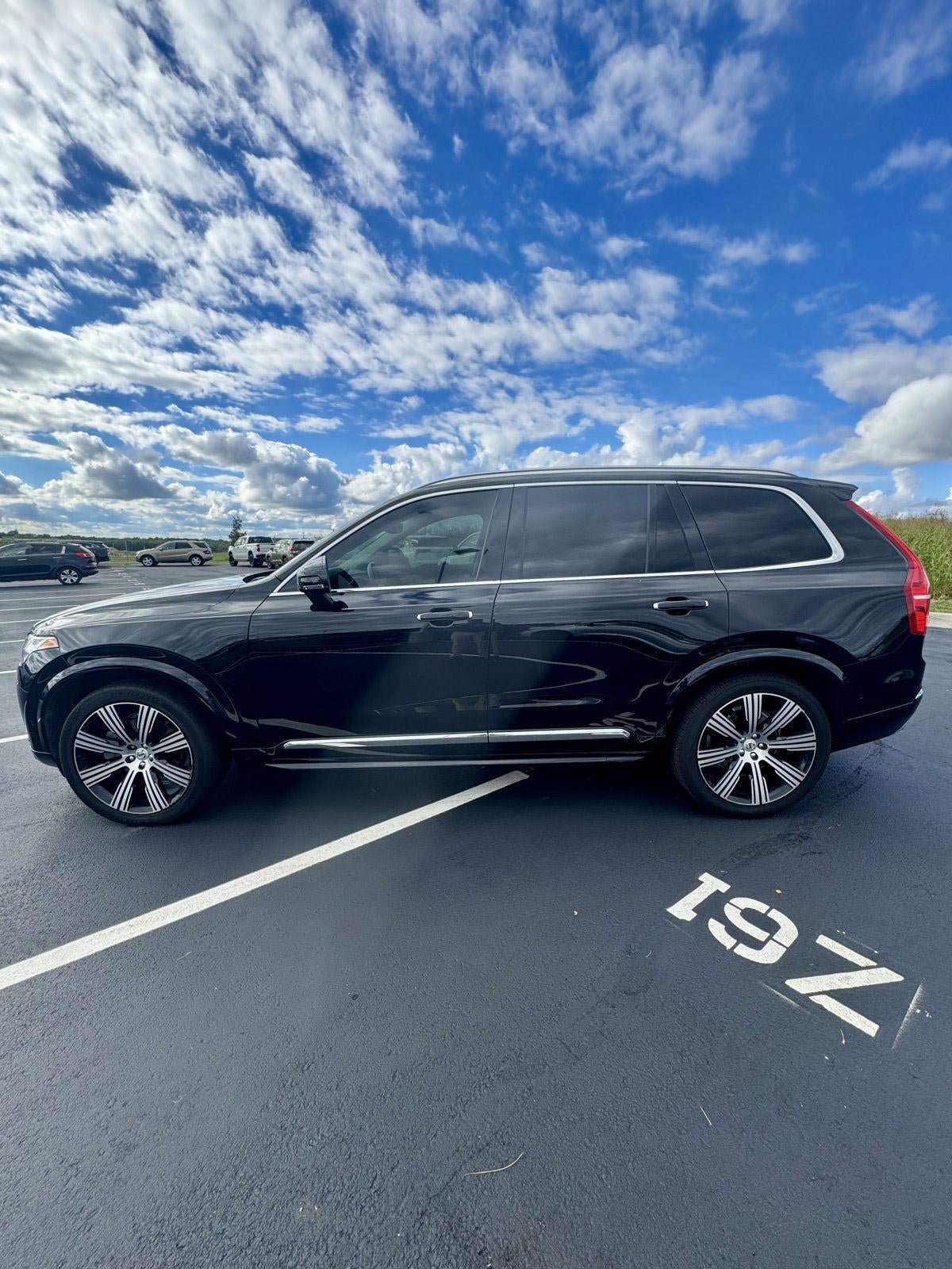 Used 2021 Volvo XC90 T6 Inscription w/ Advanced Package AWD/4WD image 2