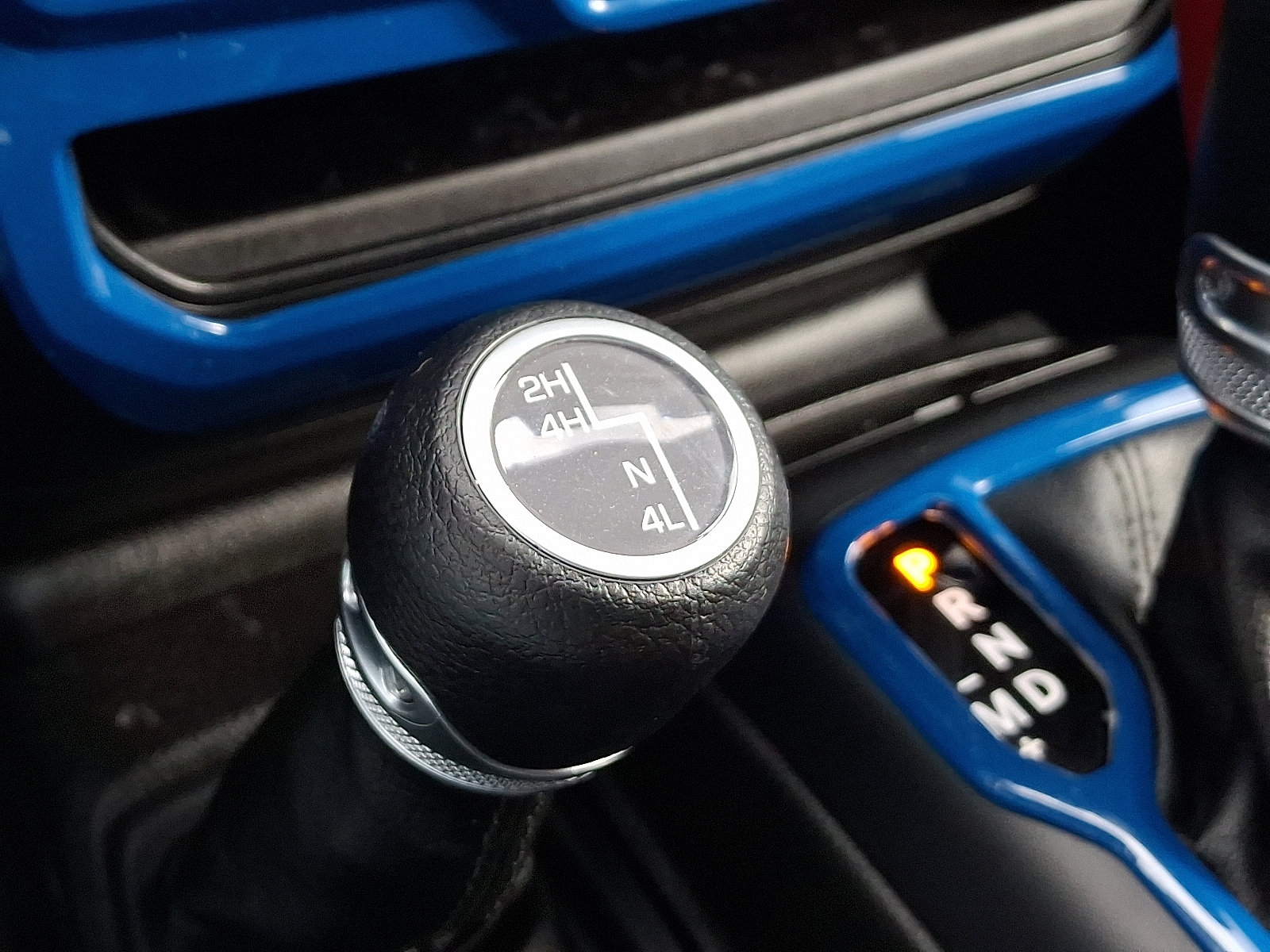 Used 2023 Jeep Gladiator Willys image 25