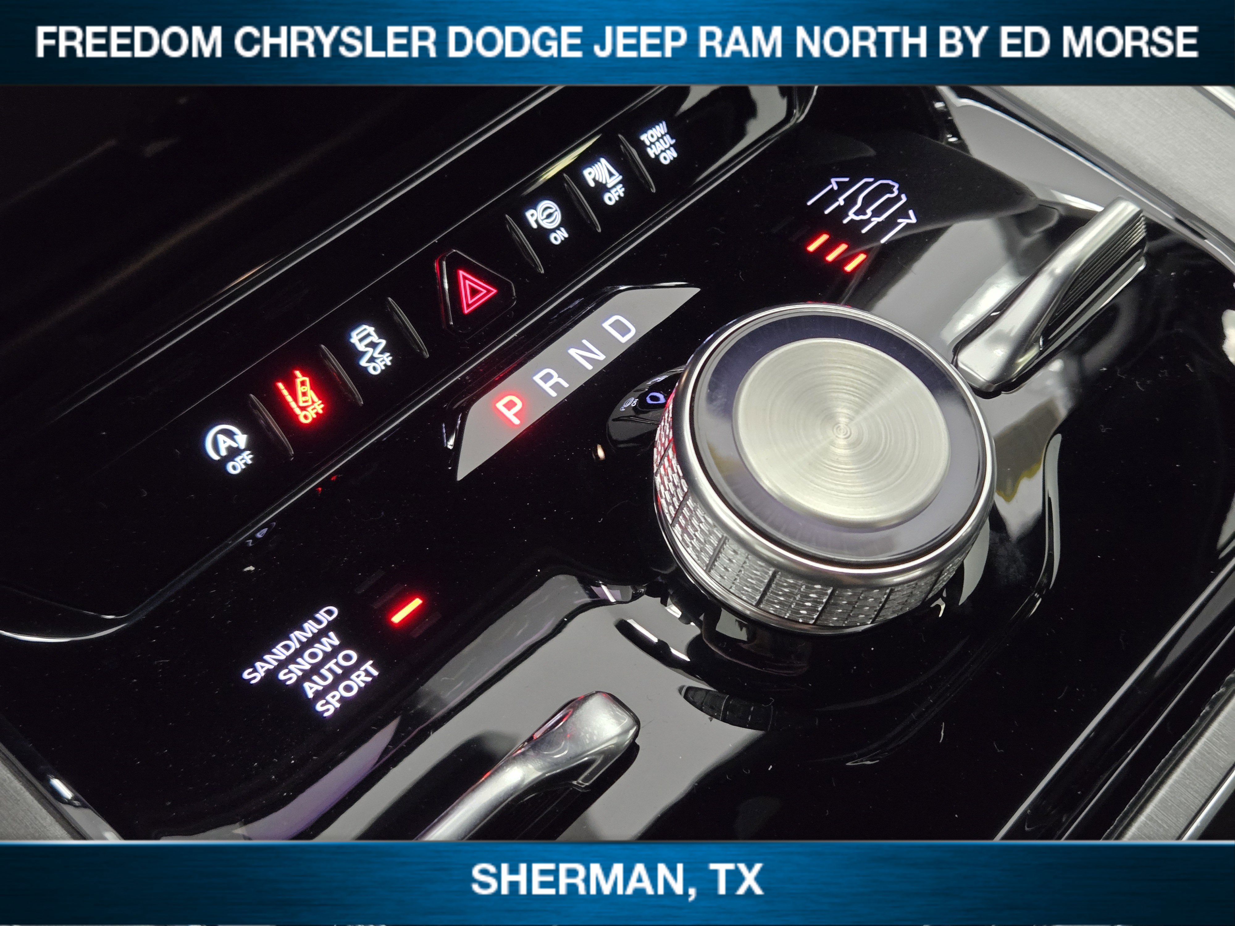 New 2025 Jeep Wagoneer Series II image 16