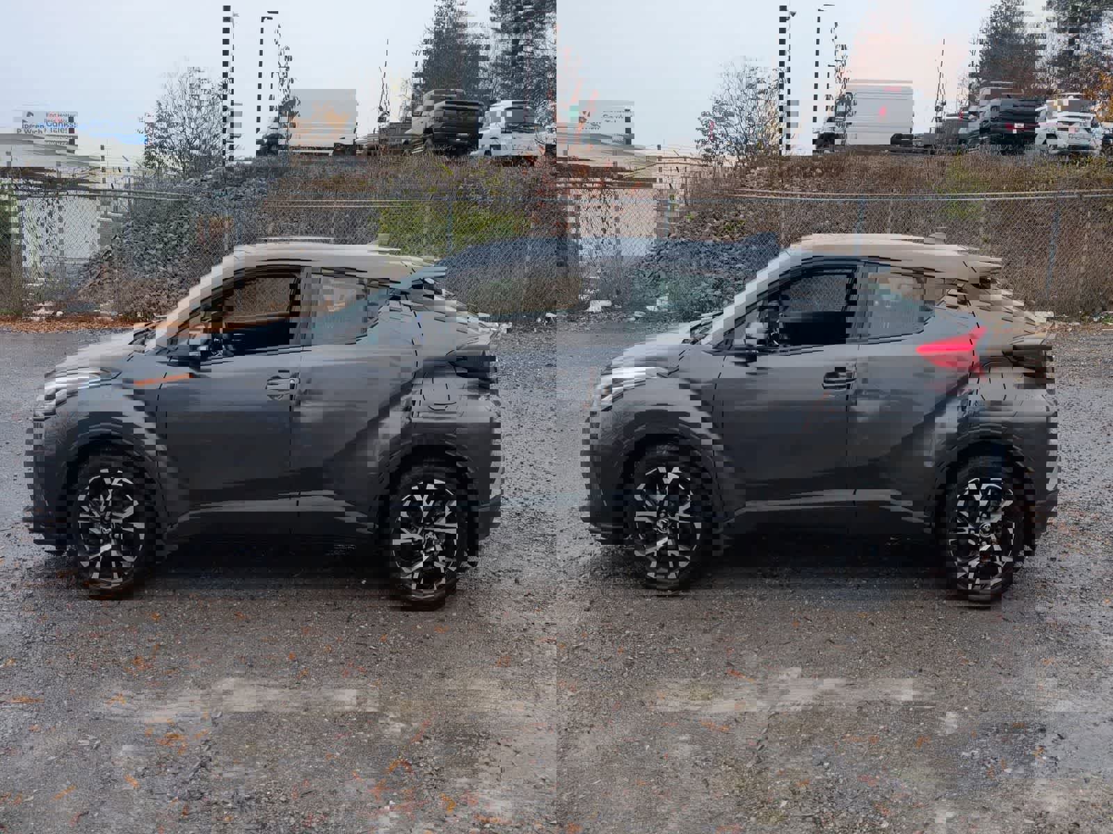 Used 2020 Toyota C-HR XLE image 5