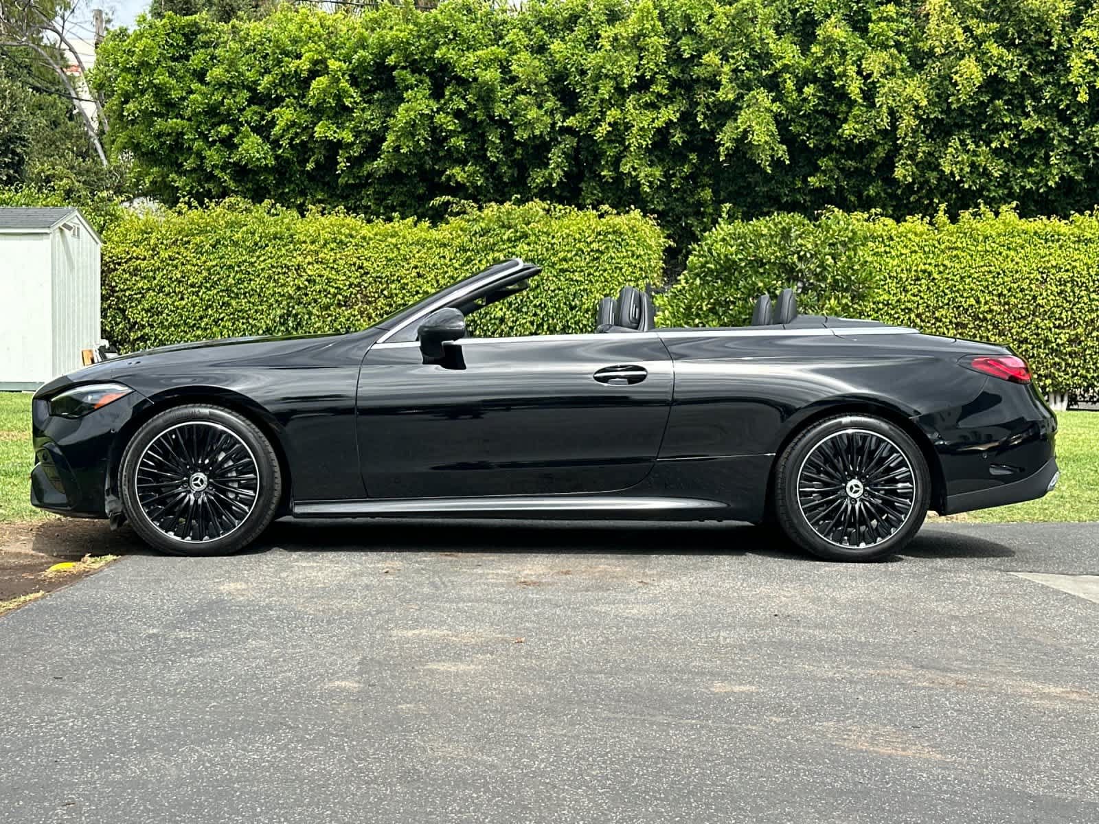 Used 2025 Mercedes-Benz CLE 300 4MATIC Cabriolet image 2