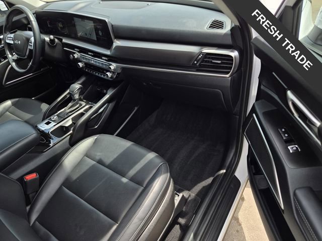 Used 2025 Kia Telluride LX FWD image 7