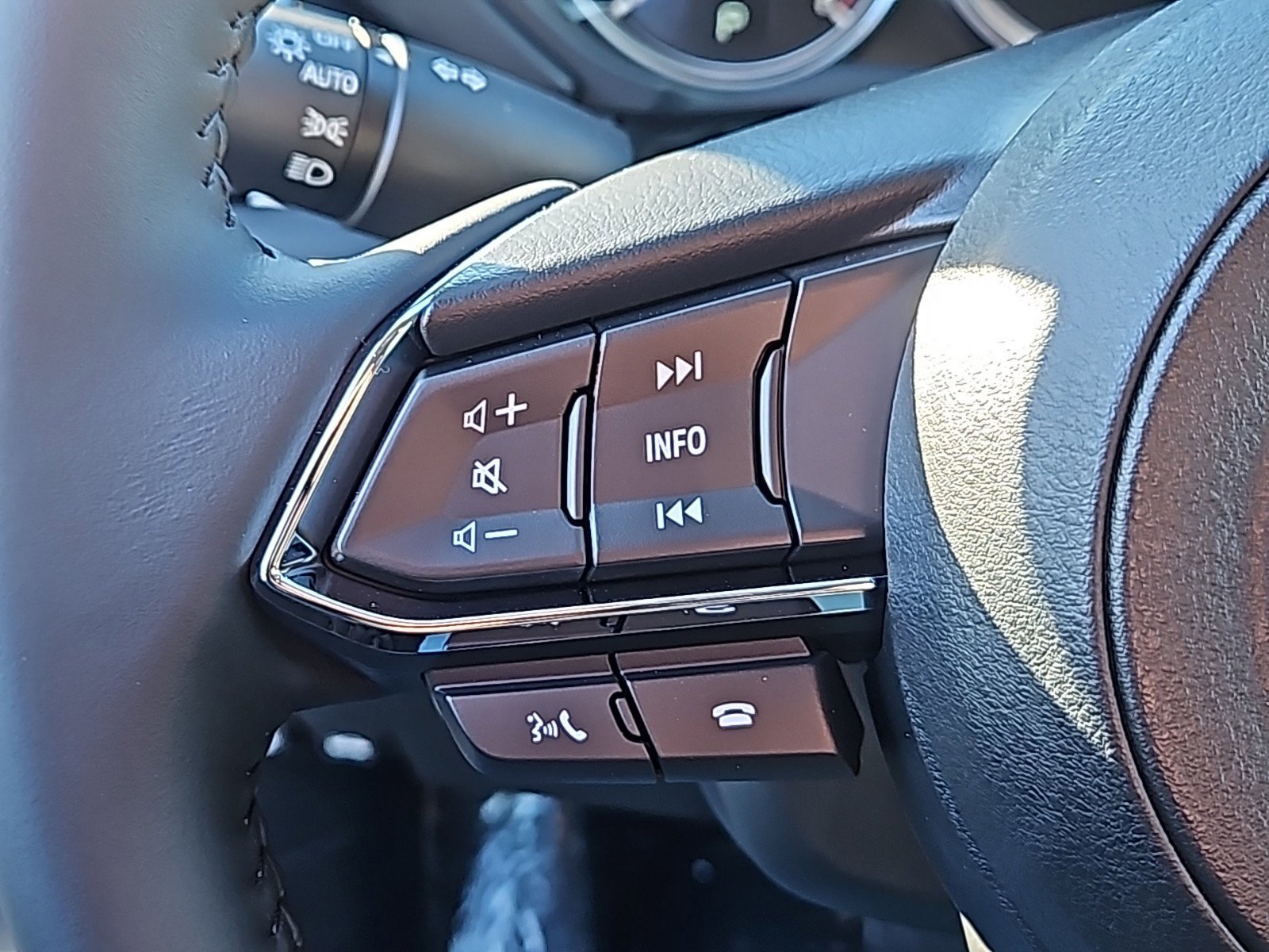 New 2025 MAZDA CX-5 AWD 2.5 S w/ Select Package image 12