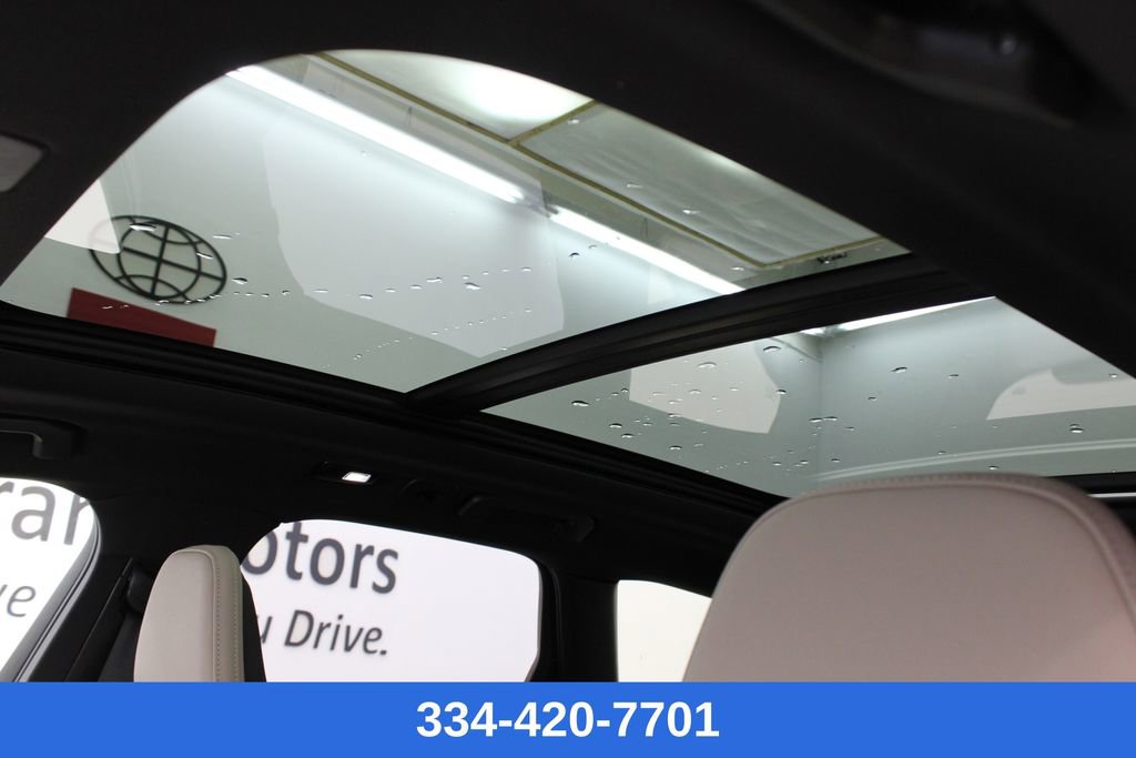 New 2026 Volvo XC60 B5 Plus w/ Climate Package image 12