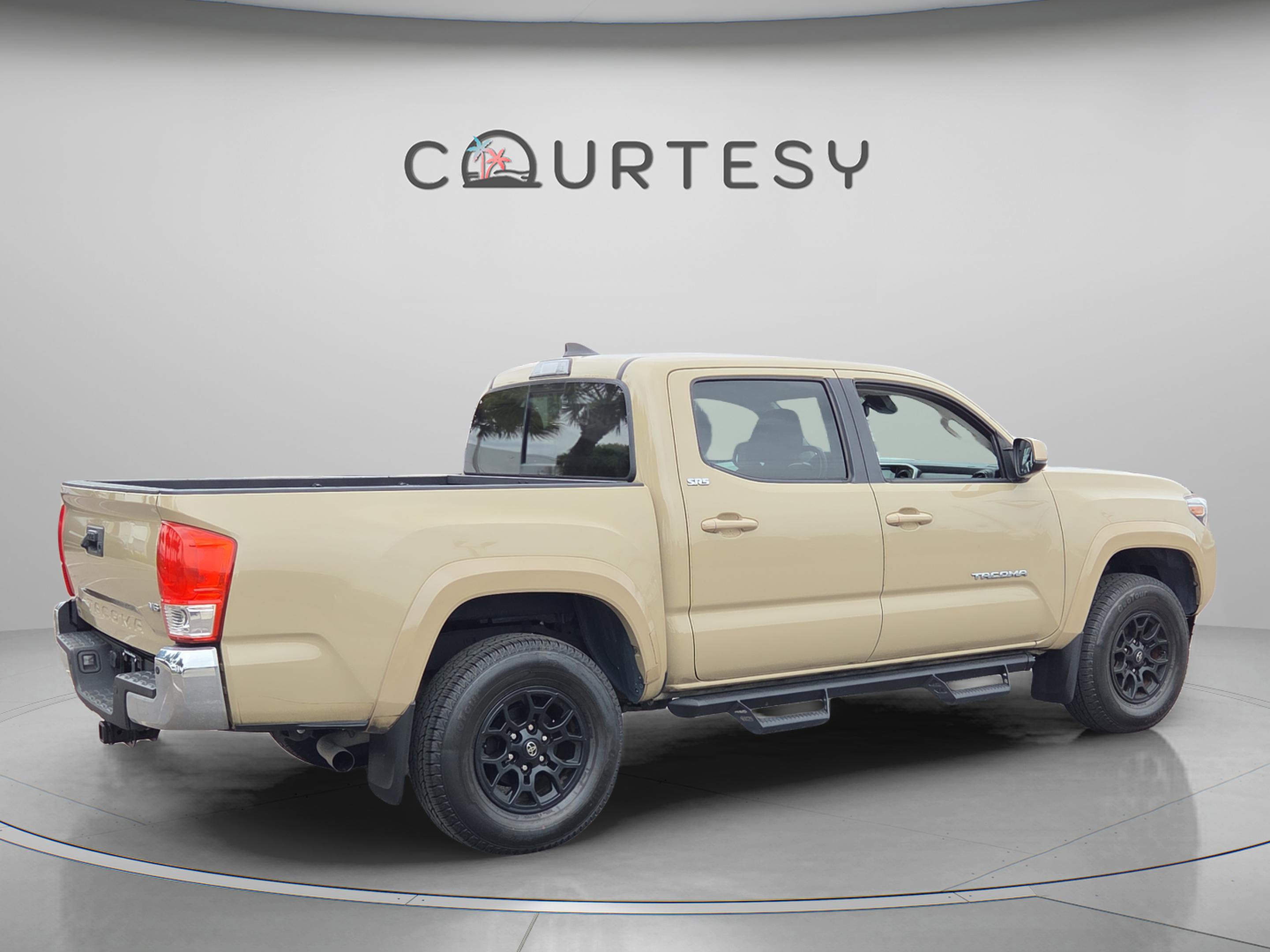 Used 2019 Toyota Tacoma SR5 image 6