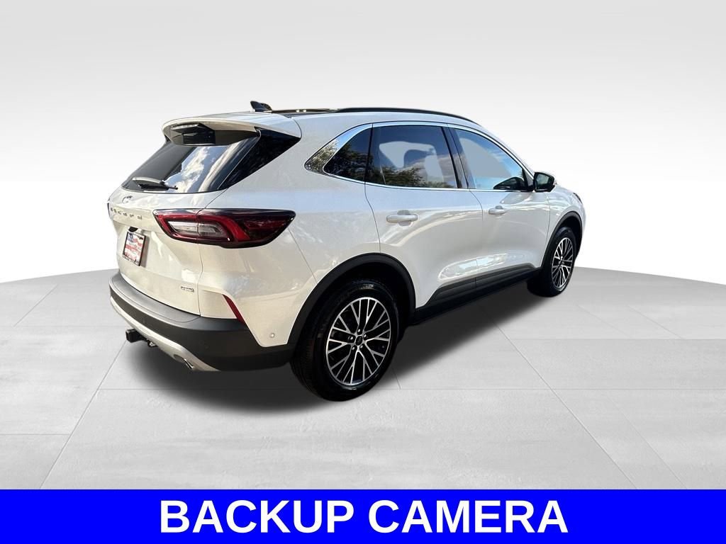 Certified 2024 Ford Escape SE w/ PHEV Premium Package video 4