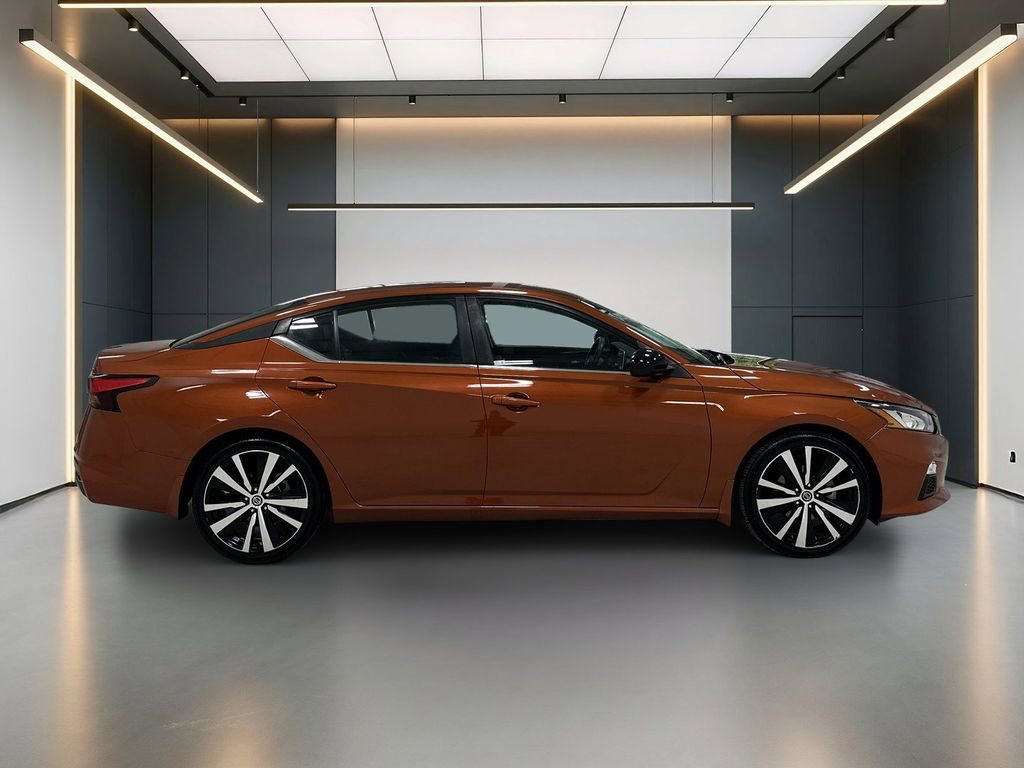 Used 2022 Nissan Altima 2.5 SR FWD image 6