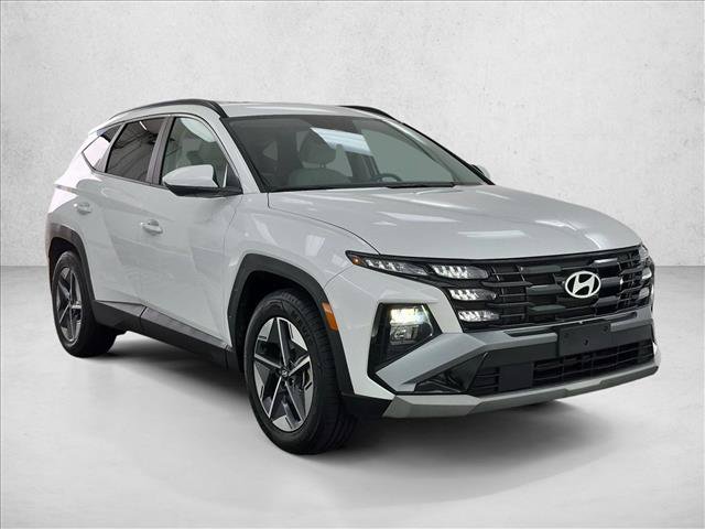 Used 2025 Hyundai Tucson SEL FWD image 3