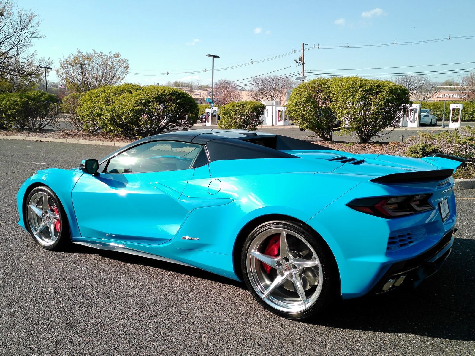 Certified 2025 Chevrolet Corvette E-Ray w/ Chrome Exterior Badge Package AWD/4WD image 5