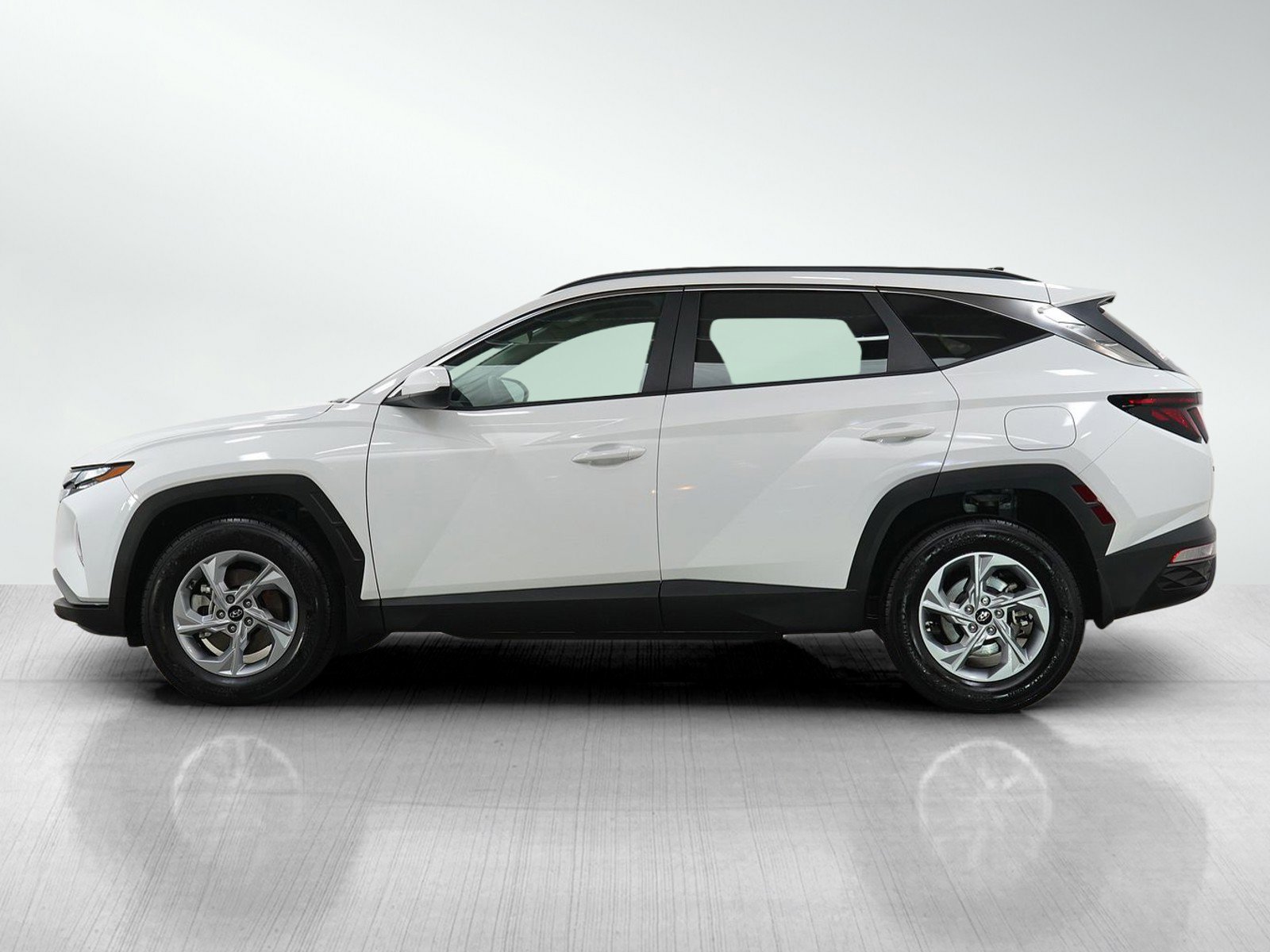 Used 2024 Hyundai Tucson SEL AWD/4WD image 2