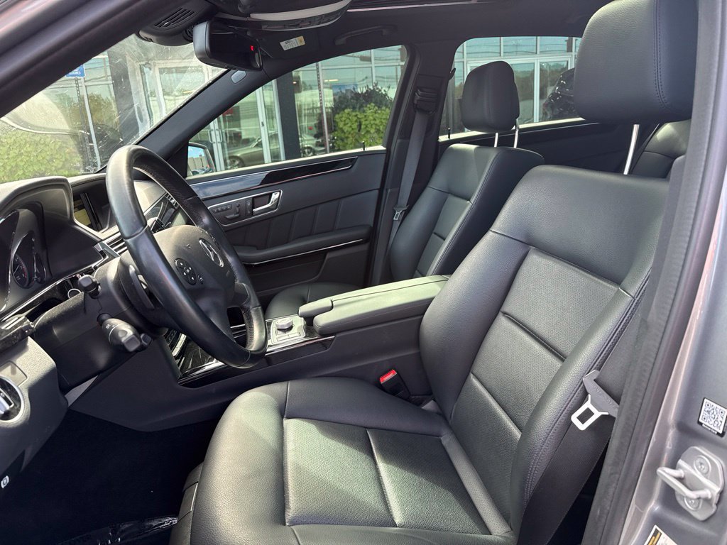 Used 2011 Mercedes-Benz E 350 4MATIC Sedan image 7