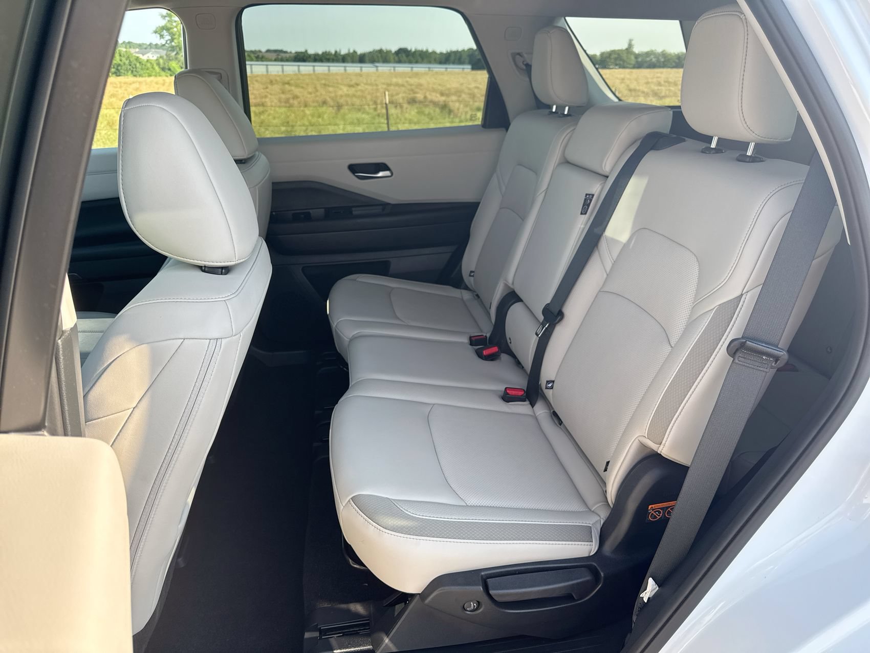Used 2026 Nissan Pathfinder SL AWD/4WD image 21