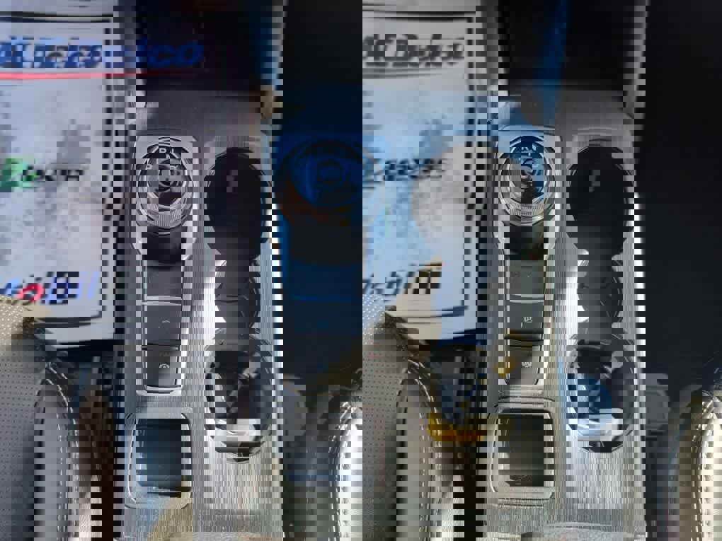 Used 2023 Ford Escape Platinum image 16