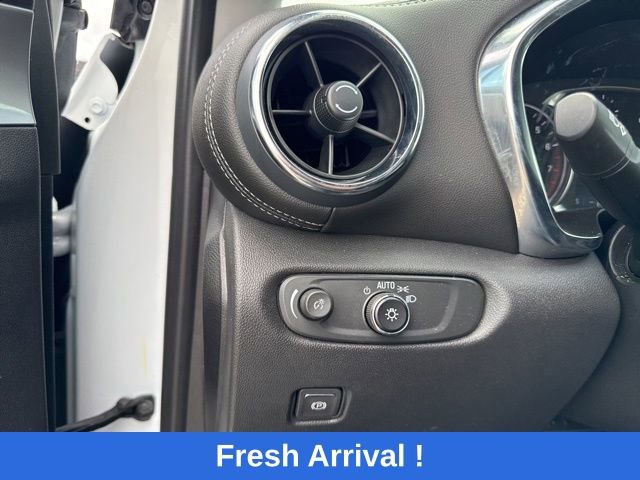 Used 2025 Chevrolet Blazer LT image 8