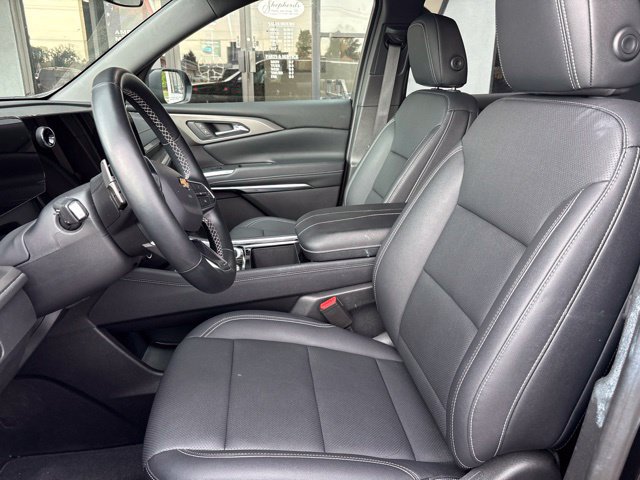 Used 2026 Chevrolet Traverse LT AWD/4WD image 4