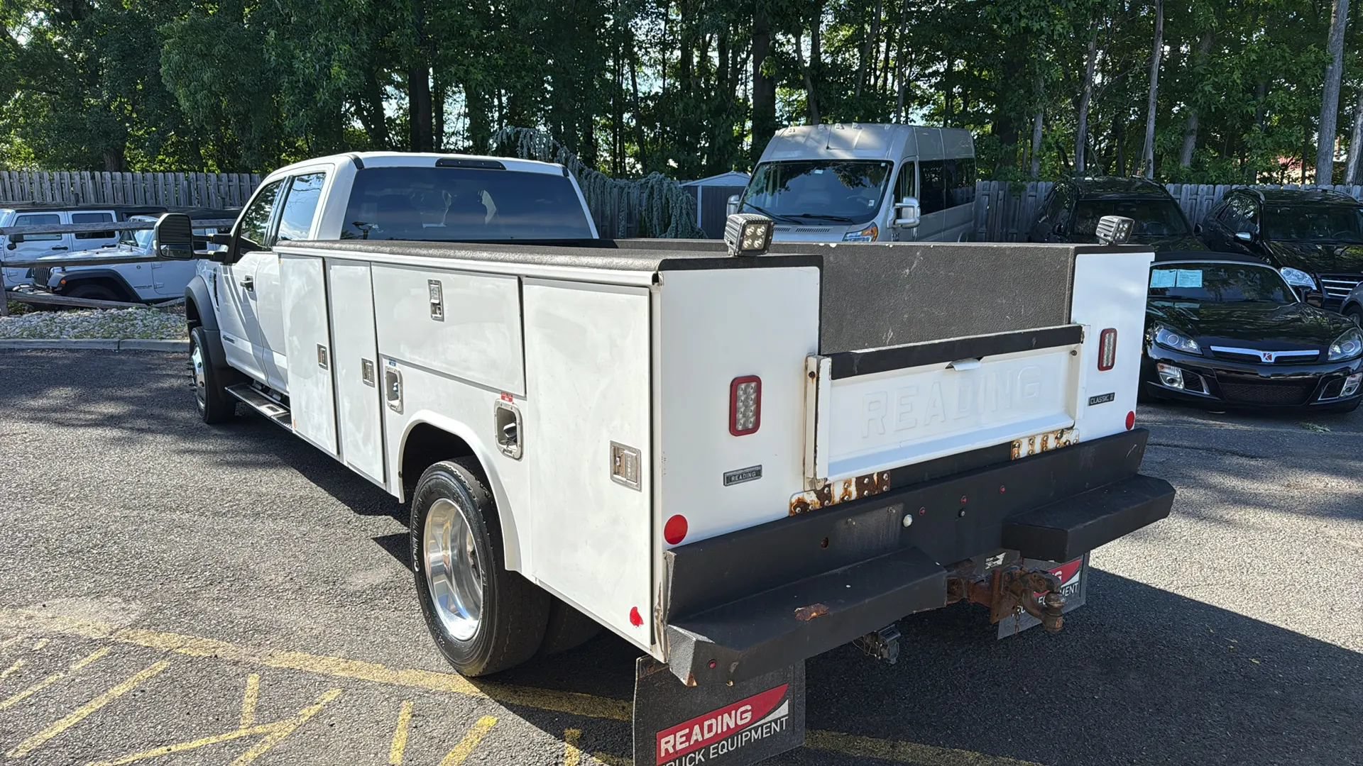Used 2019 Ford F550 4x4 Crew Cab Super Duty w/ XLT Value Package image 7