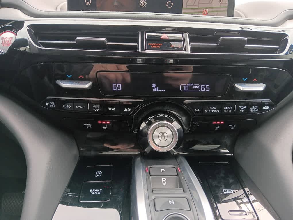 Used 2023 Acura MDX SH-AWD w/ Technology Package image 29