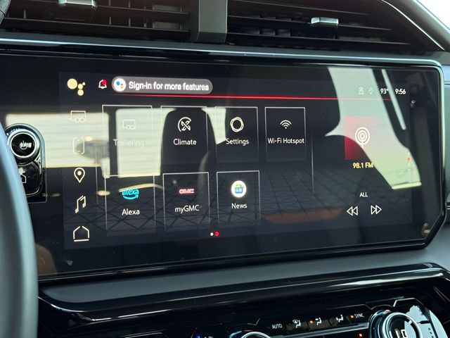 Used 2025 GMC Sierra 2500 AT4 w/ AT4 Premium Plus Package AWD/4WD image 34