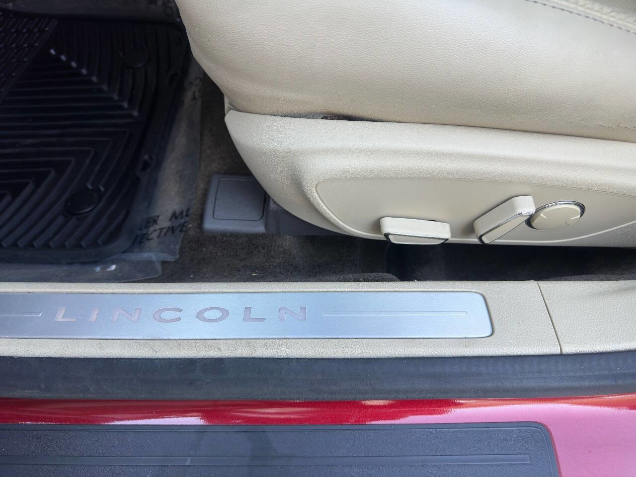 Used 2015 Lincoln MKZ Base 4dr Sedan w/ Equipment Group 202A Reserve image 5