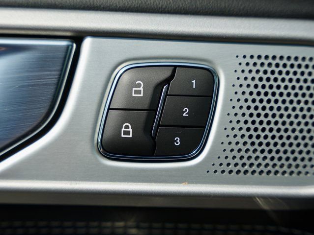 Used 2022 Ford Explorer ST w/ ST Street Pack image 30