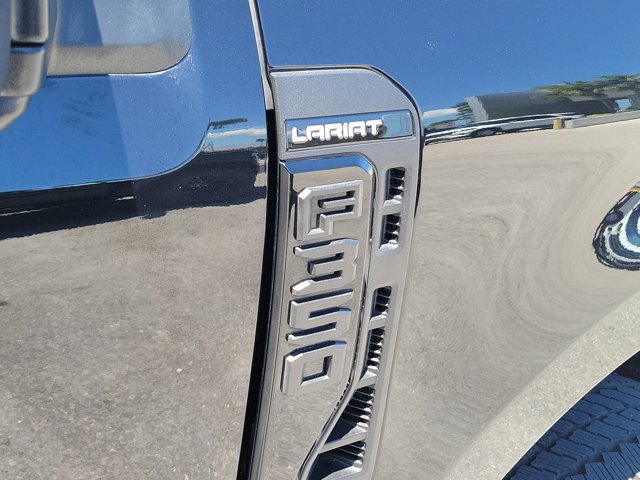 Used 2024 Ford F350 Lariat w/ Lariat Ultimate Package AWD/4WD image 11