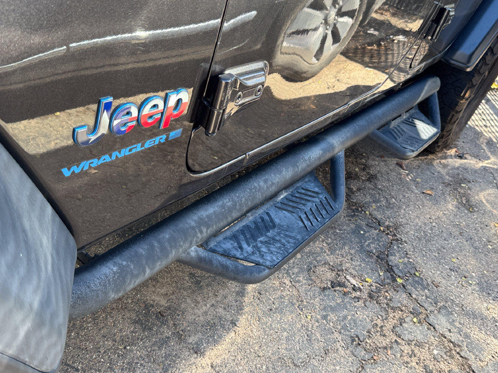 Used 2024 Jeep Wrangler Unlimited AWD/4WD image 20