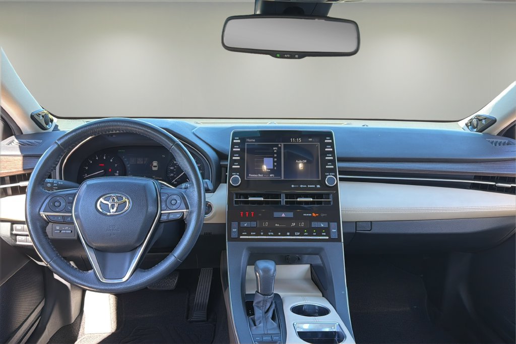 Certified 2019 Toyota Avalon XLE w/ Moonroof Package FWD image 15