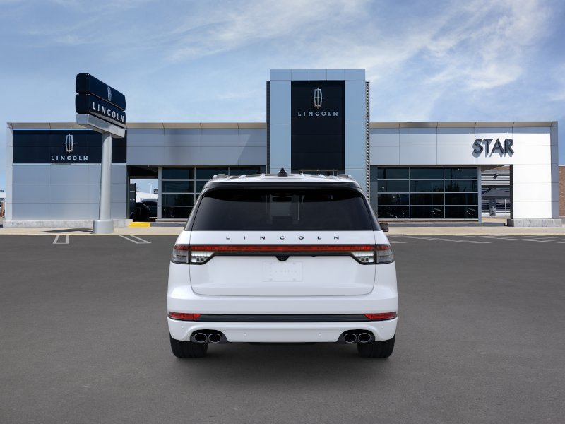 New 2025 Lincoln Aviator Black Label w/ Black Label Special Edition AWD/4WD image 5