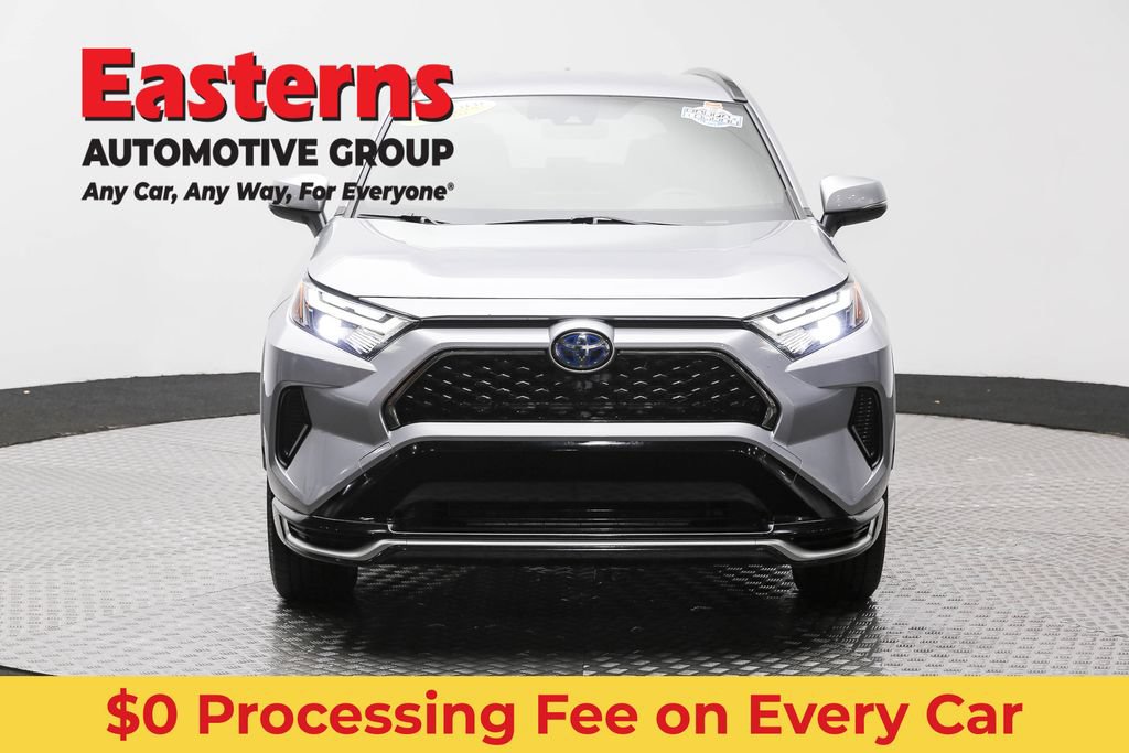 Used 2022 Toyota RAV4 SE AWD/4WD image 2
