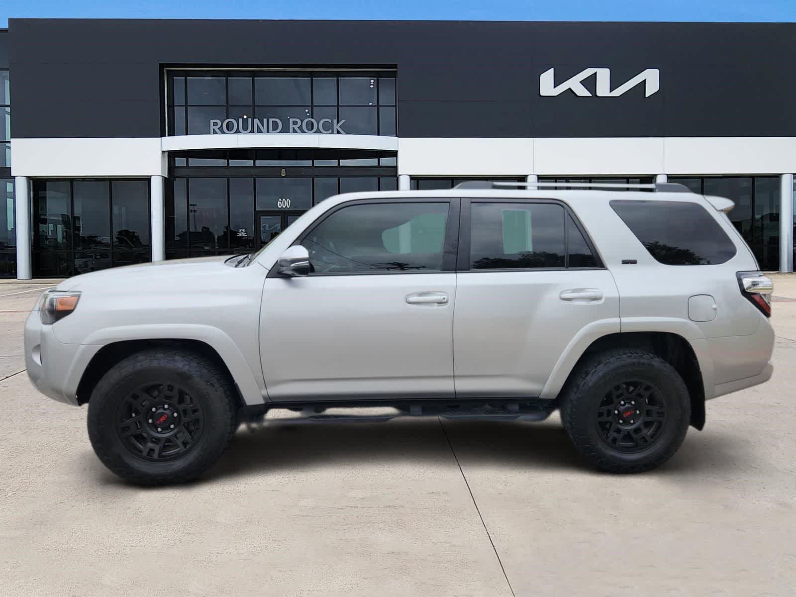 Used 2023 Toyota 4Runner SR5 Premium w/ Moonroof Package RWD image 4