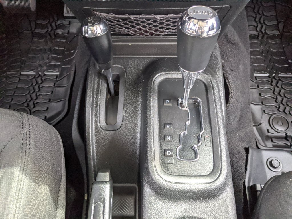 Used 2017 Jeep Wrangler Unlimited Sport w/ Quick Order Package 24S AWD/4WD image 9