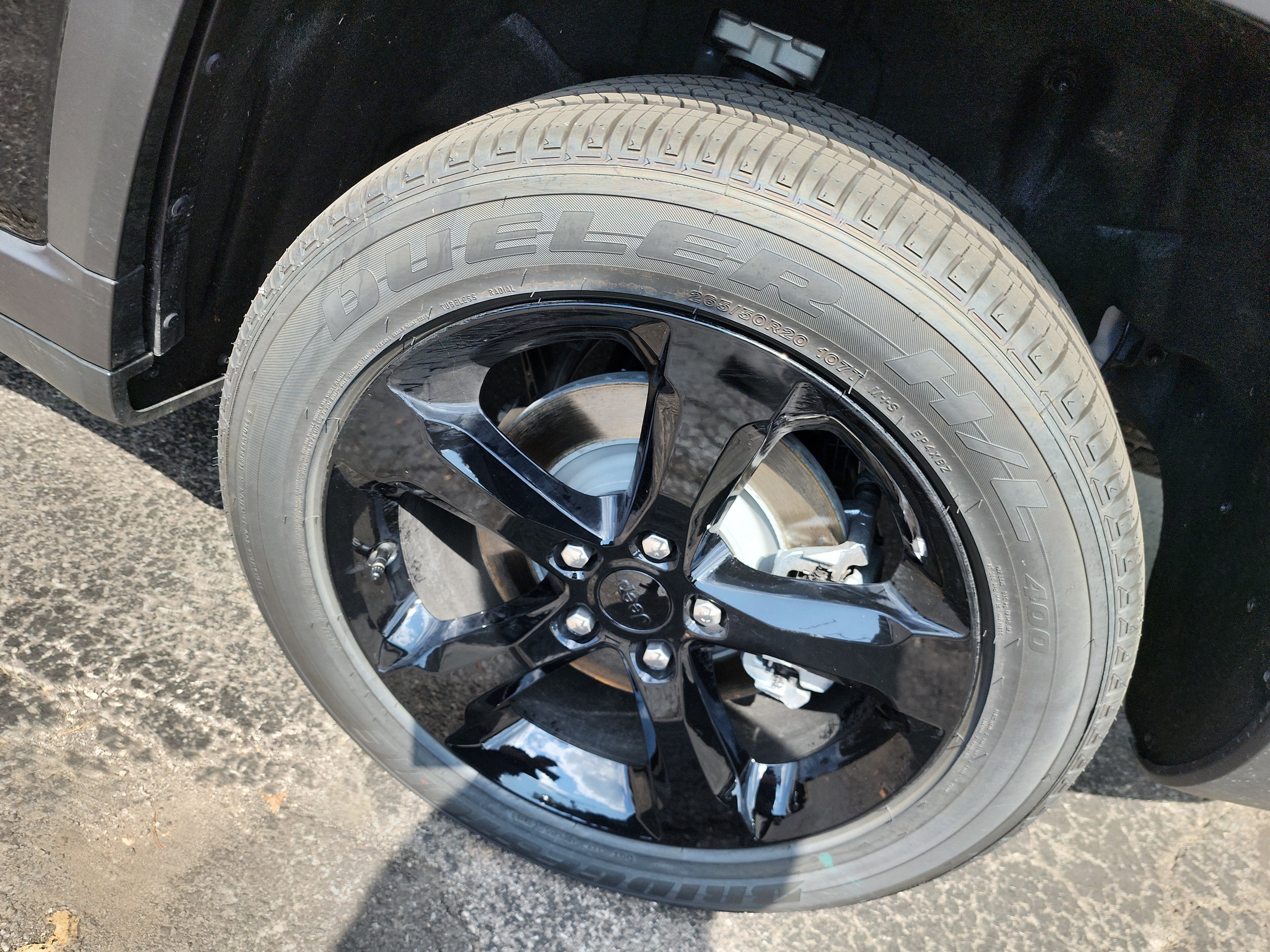 New 2025 Jeep Grand Cherokee L Altitude image 36