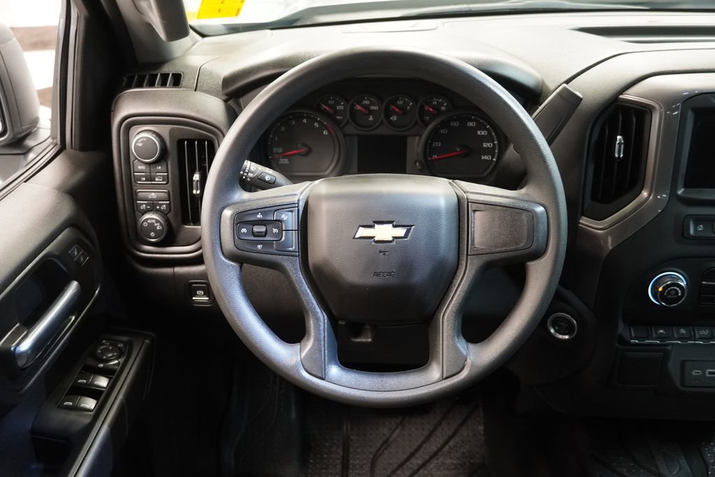 Used 2025 Chevrolet Silverado 1500 Custom image 10