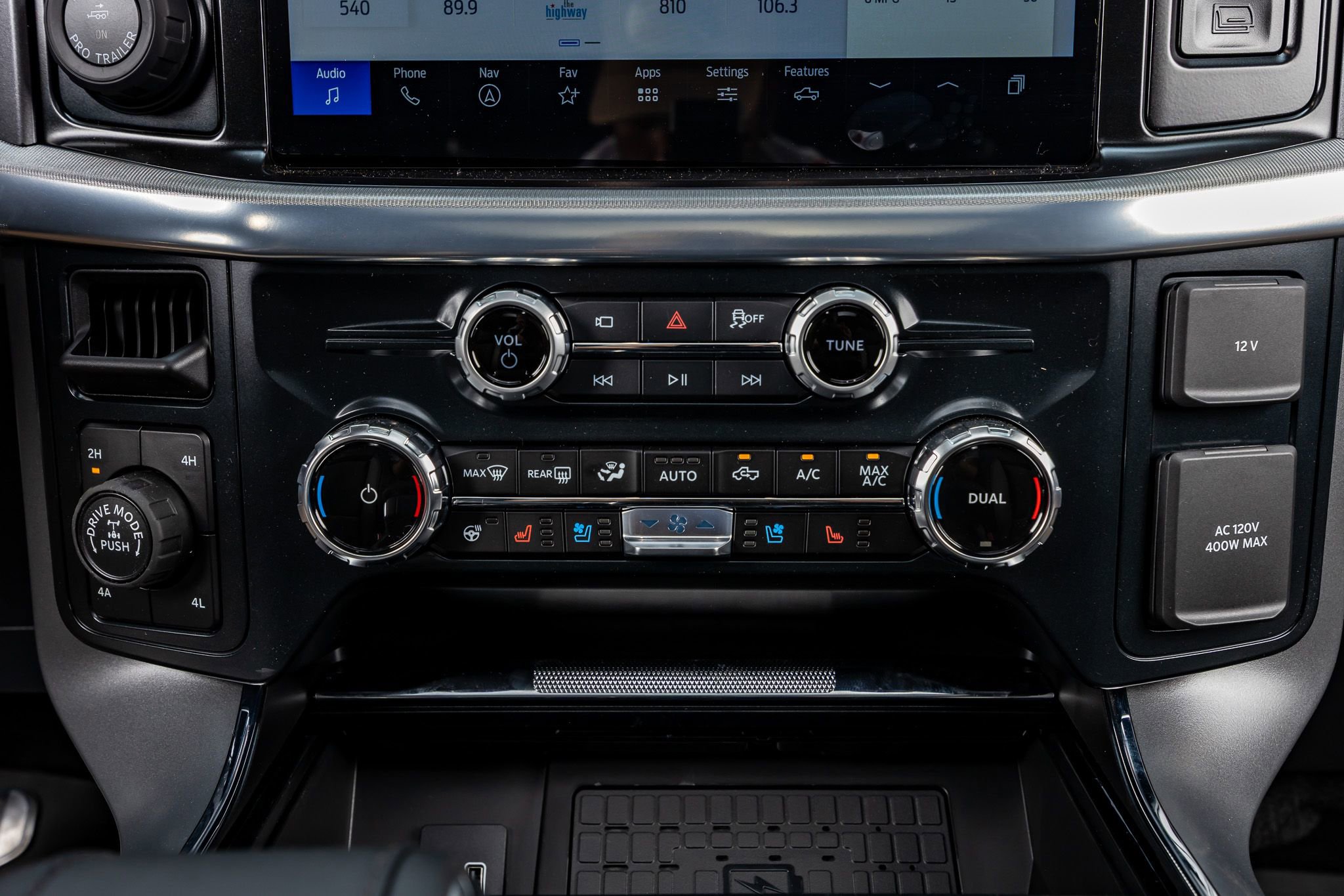 Used 2026 Ford F150 Lariat w/ Equipment Group 502A High AWD/4WD image 26