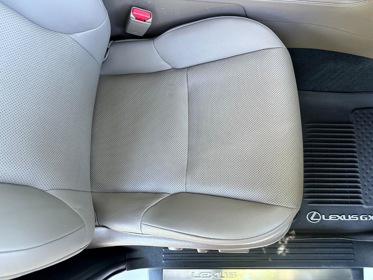 Used 2023 Lexus GX 460 Premium AWD/4WD image 32