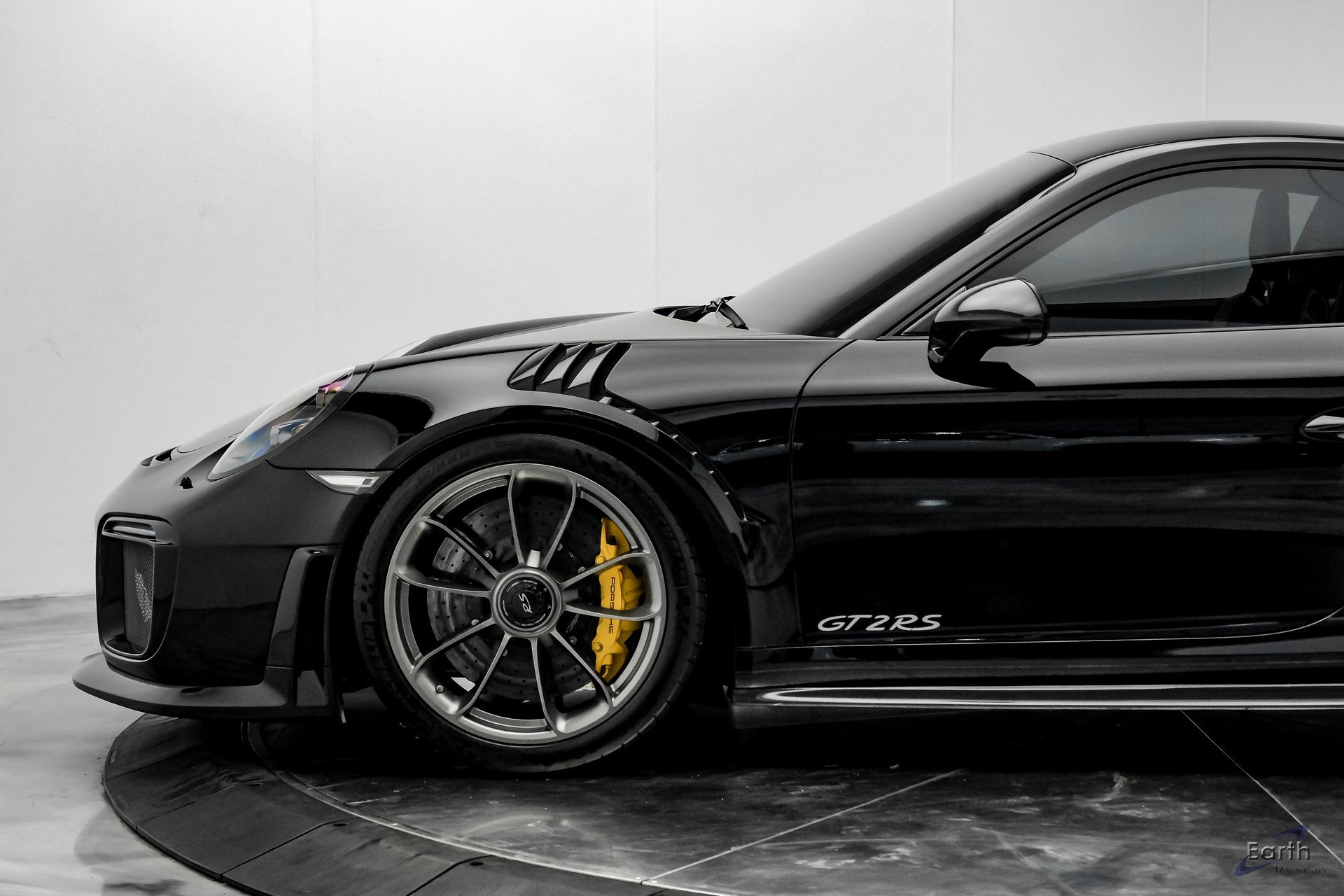 Used 2019 Porsche 911 GT2 RS w/ Weissach Package image 8