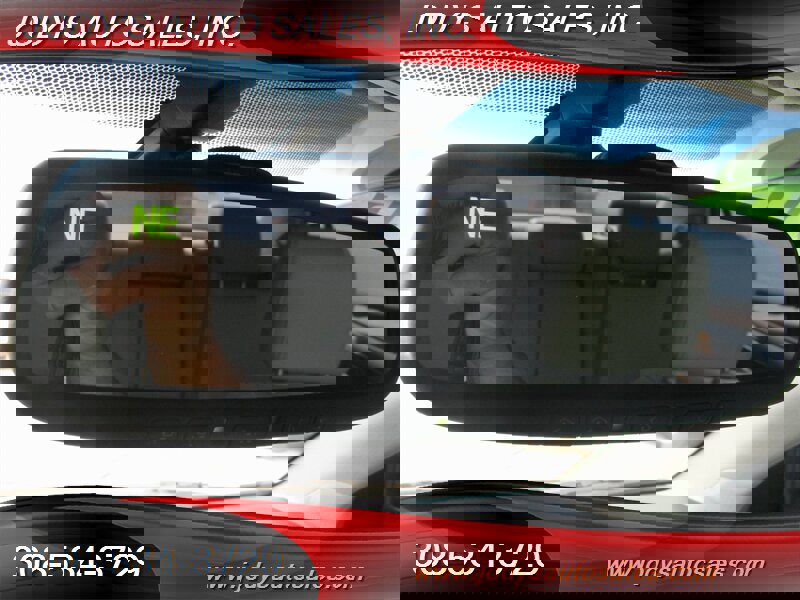 Used 2011 Toyota Avalon Limited image 18