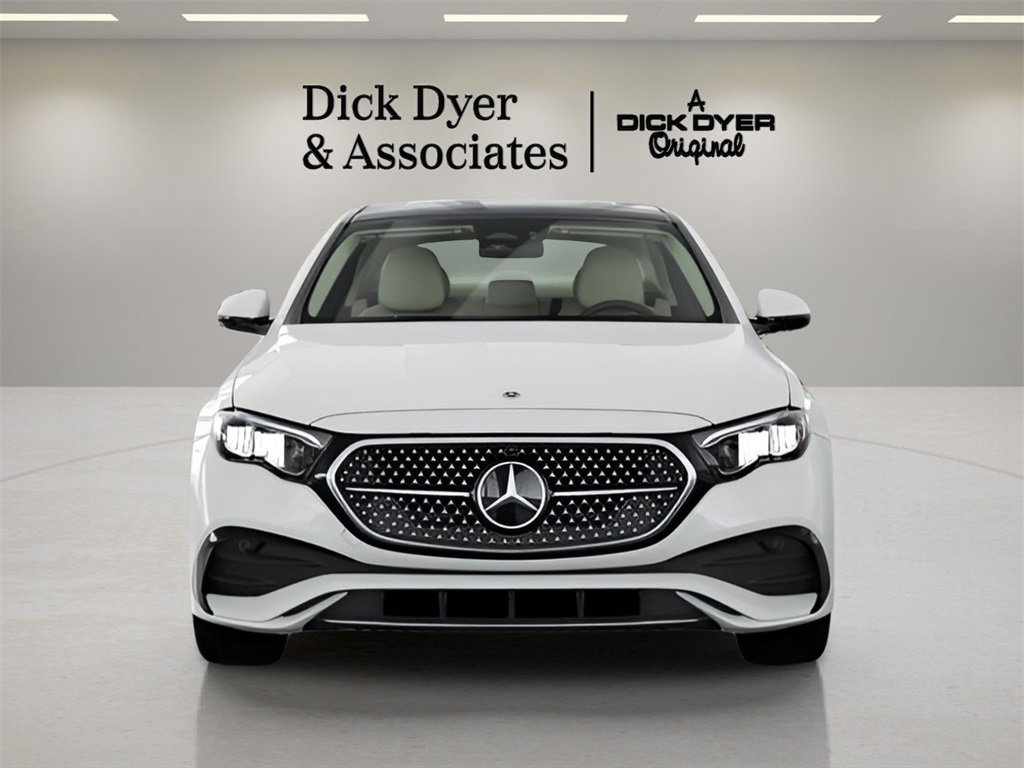 Used 2025 Mercedes-Benz E 350 Sedan image 31
