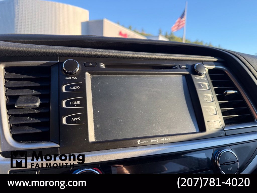 Used 2019 Toyota Highlander XLE AWD/4WD image 42