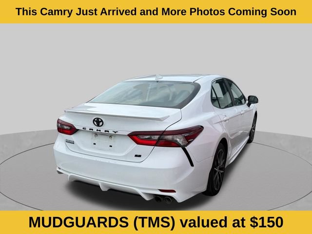Used 2024 Toyota Camry SE FWD image 4