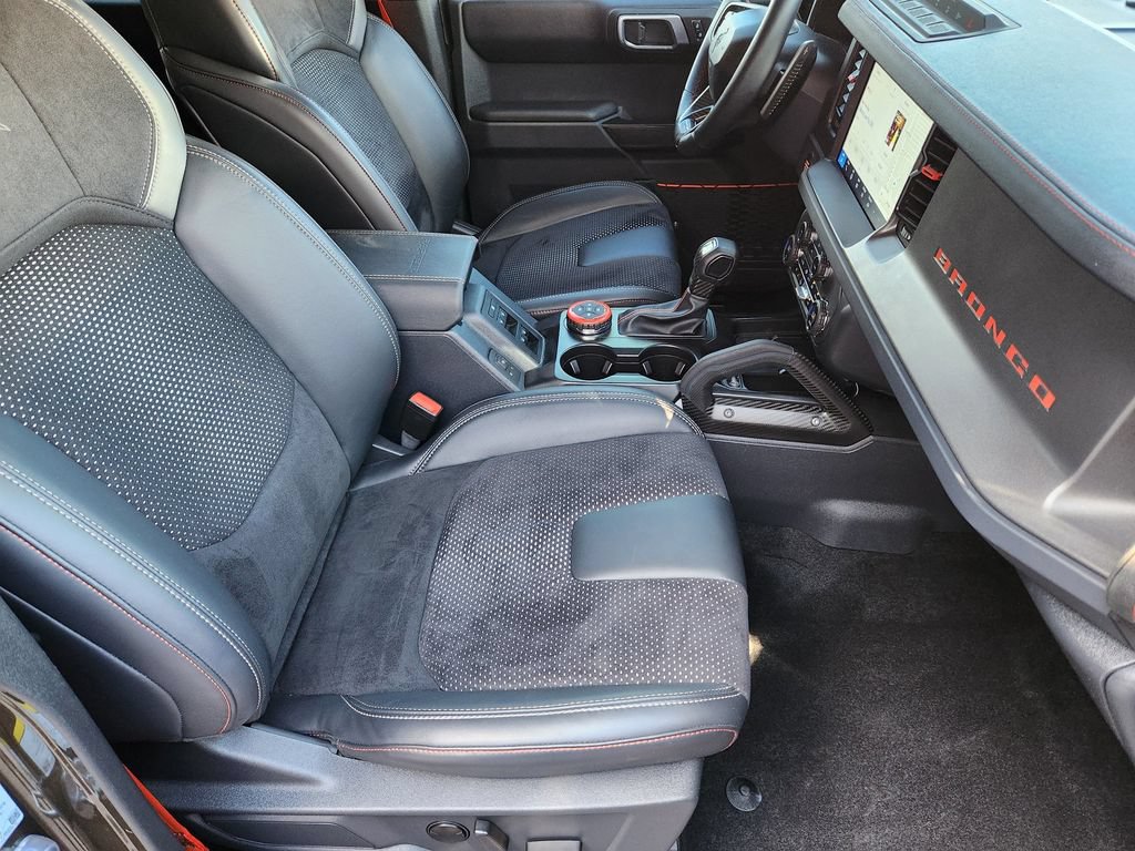 Certified 2025 Ford Bronco Raptor w/ Interior Carbon Fiber Pack AWD/4WD image 25