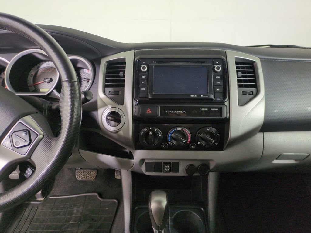 Used 2015 Toyota Tacoma 4x4 Access Cab V6 image 20