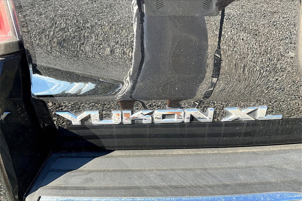 Used 2019 GMC Yukon XL Denali w/ Denali Ultimate Package image 8