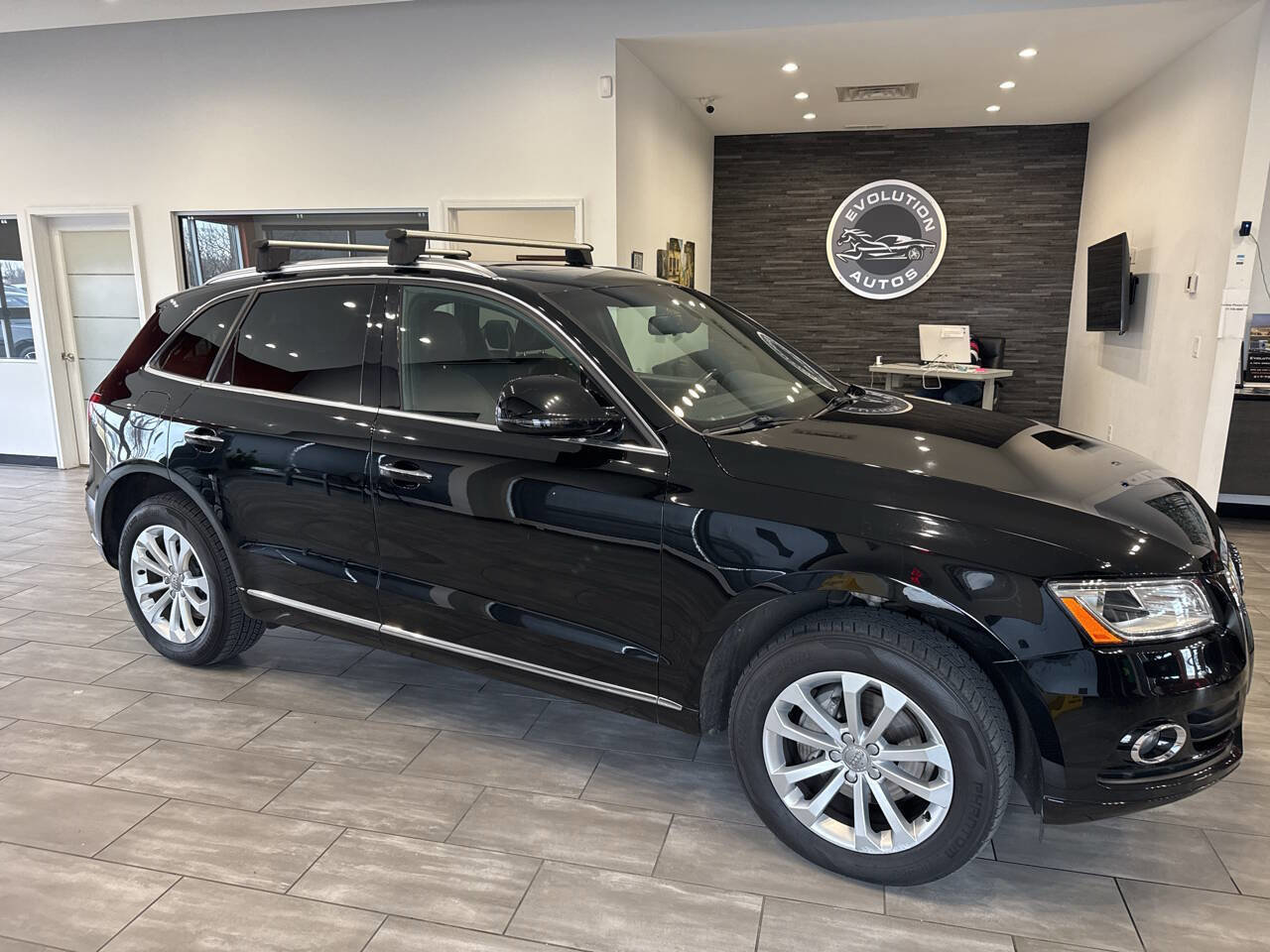 Used 2017 Audi Q5 2.0T Premium w/ Audi MMI Navigation Plus image 5