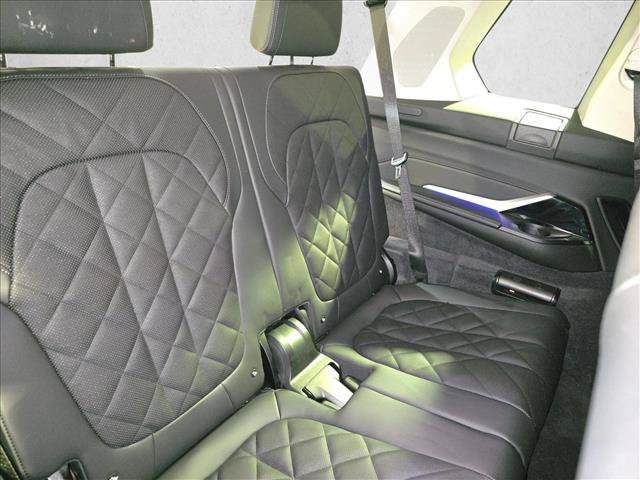 Used 2026 BMW X7 xDrive40i AWD/4WD image 12