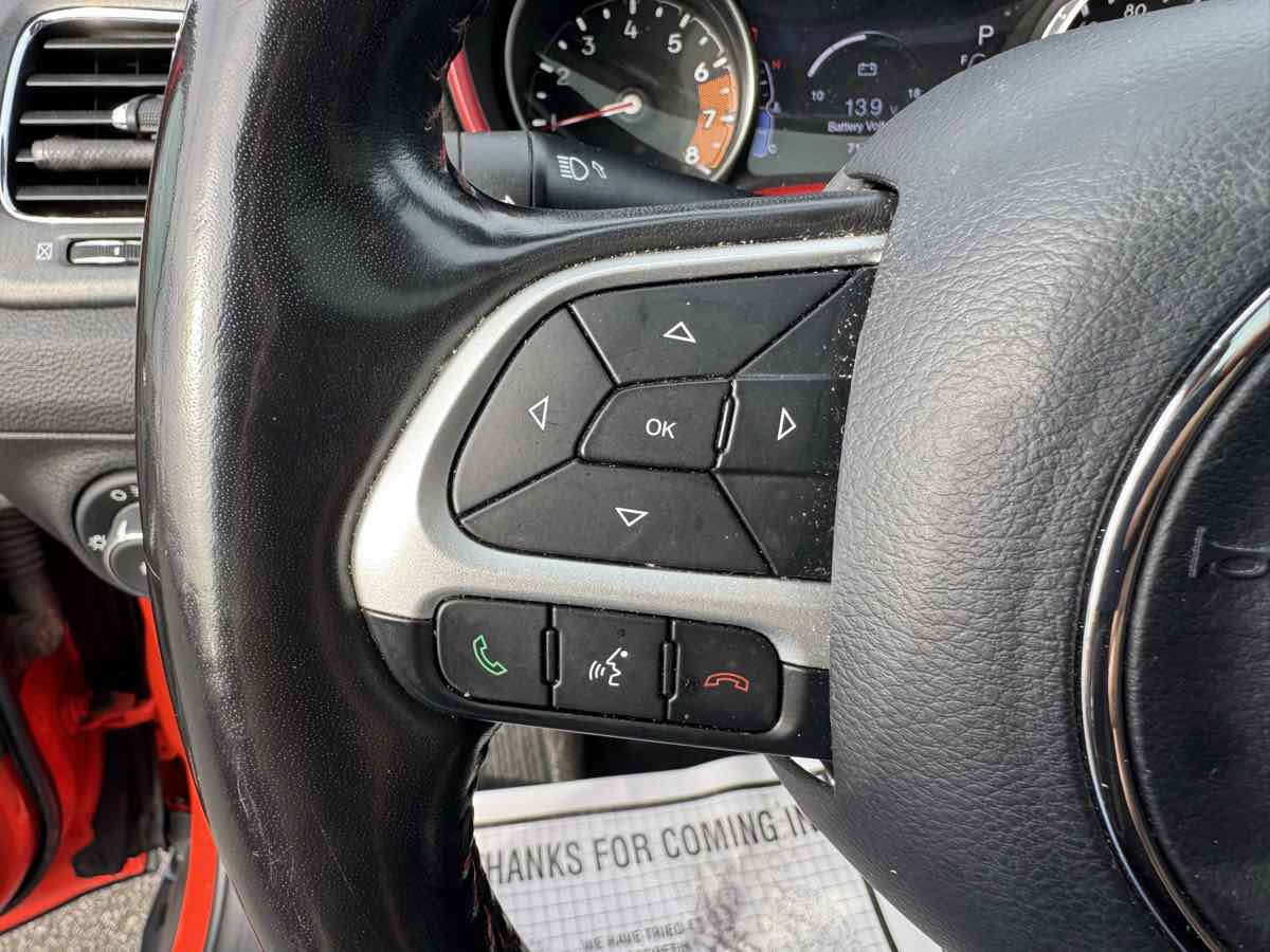 Used 2019 Jeep Compass Trailhawk w/ Cold Weather Group image 14