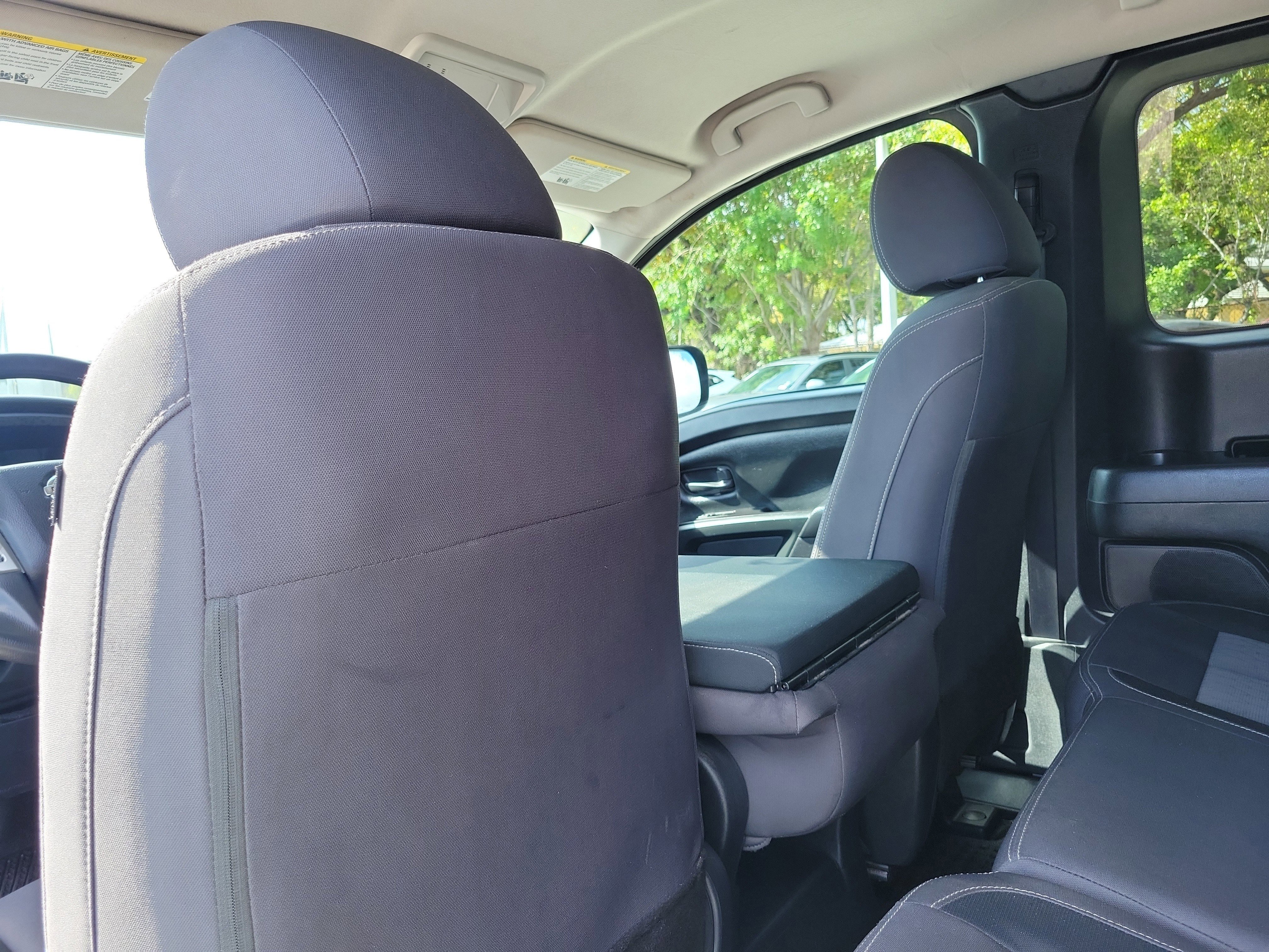 Used 2022 Nissan Titan S image 16