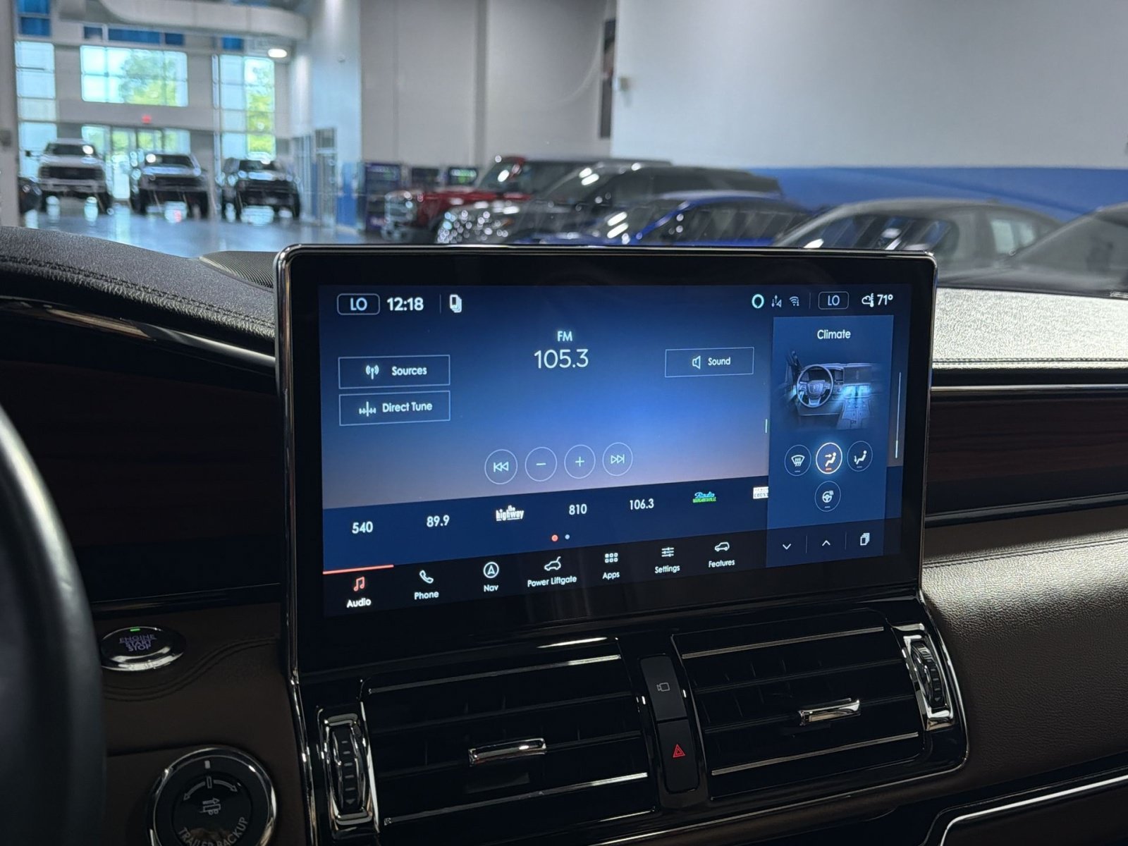 Used 2024 Lincoln Navigator Reserve AWD/4WD image 33