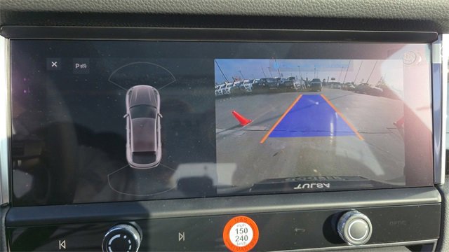 Certified 2025 Porsche Macan image 26